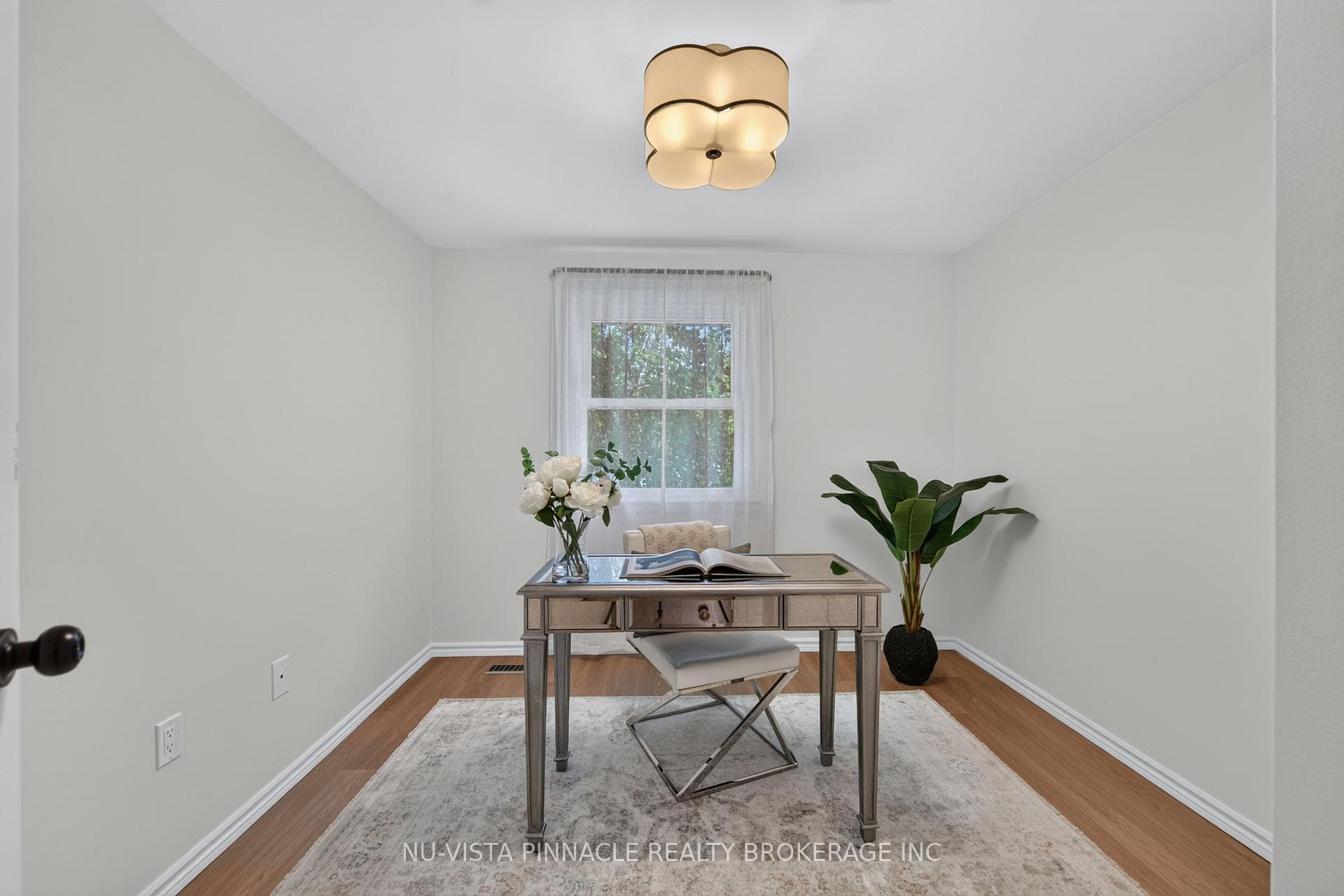 28 Edgemere Crescent photo 27