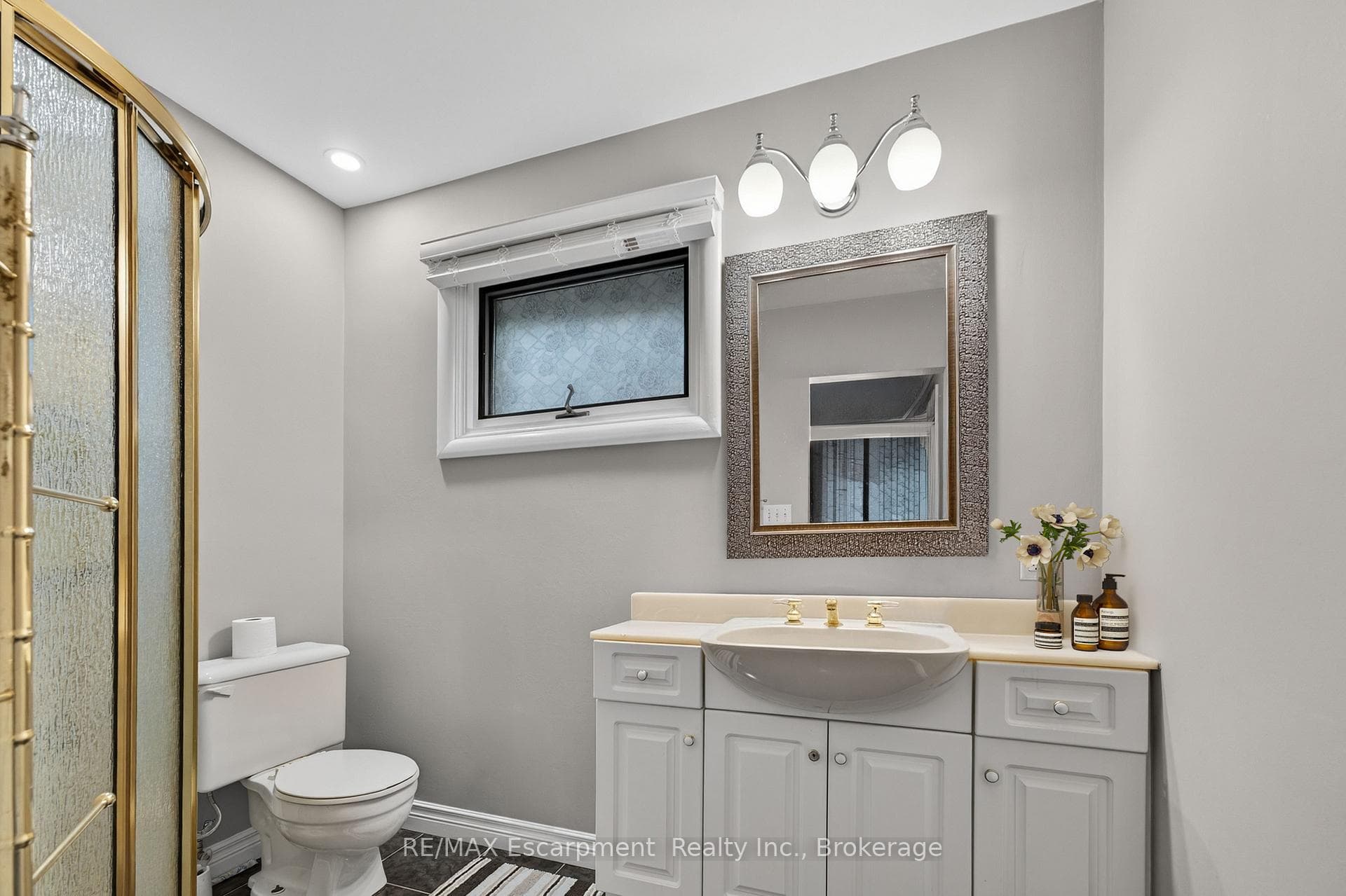 195 Wilton Street photo 26