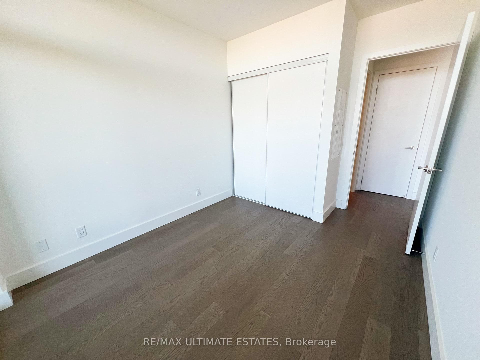 6 Greenbriar Road Unit 1018 photo 9