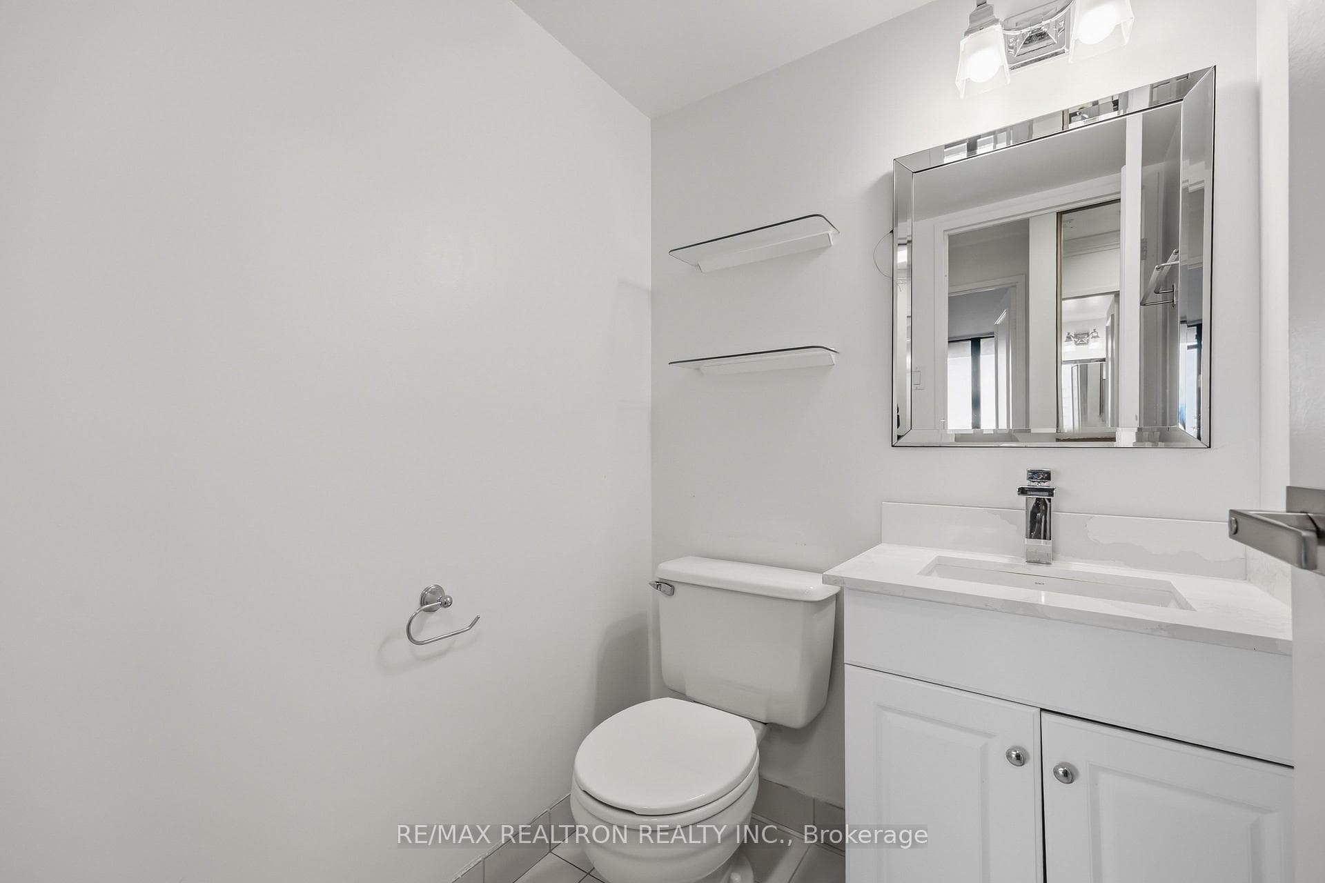 7440 Bathurst Street Unit 608 photo 22