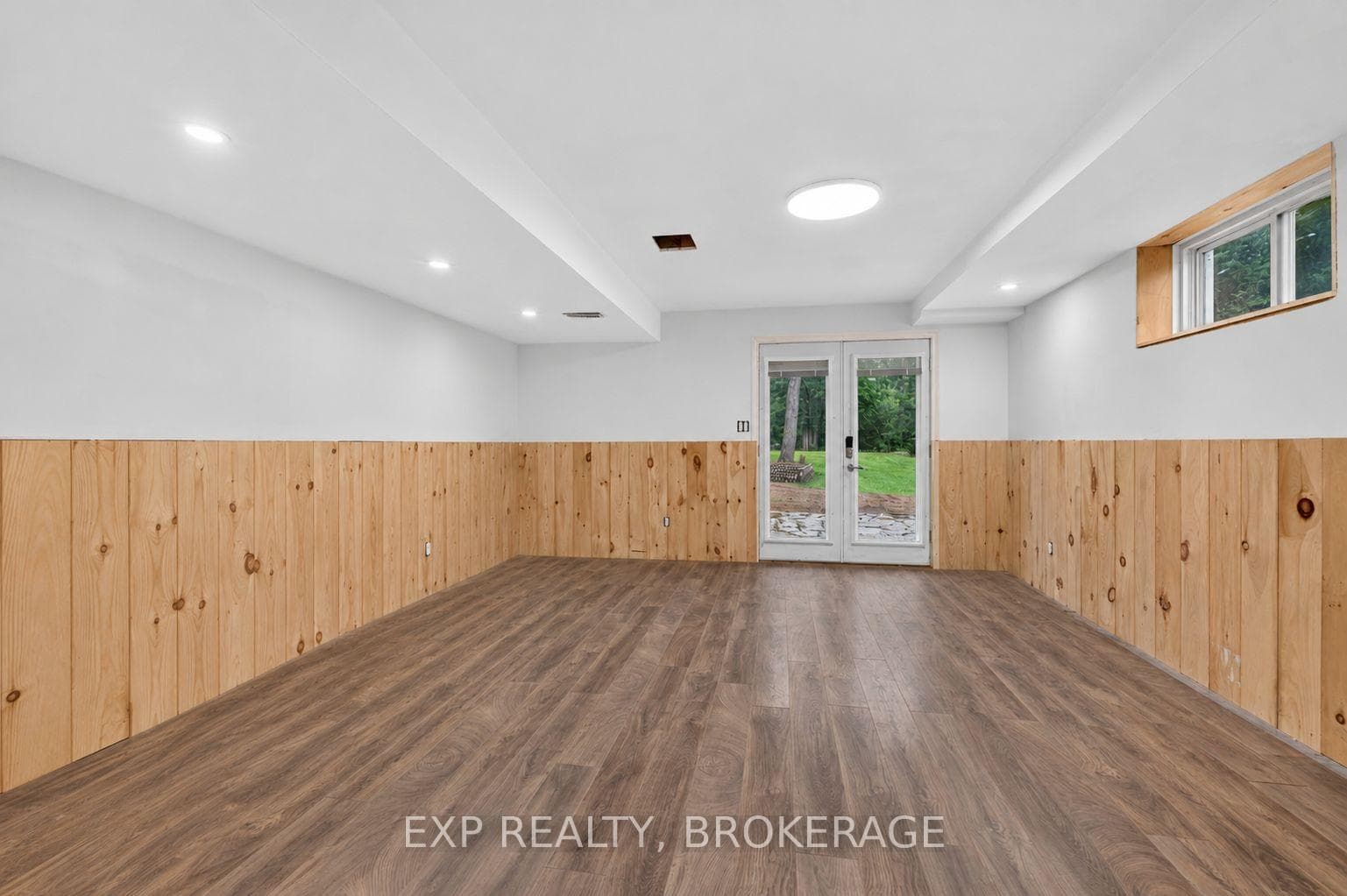 3288 LONG LAKE Road photo 26