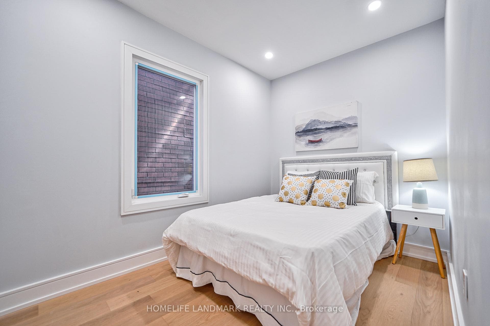 877 Logan Avenue photo 29