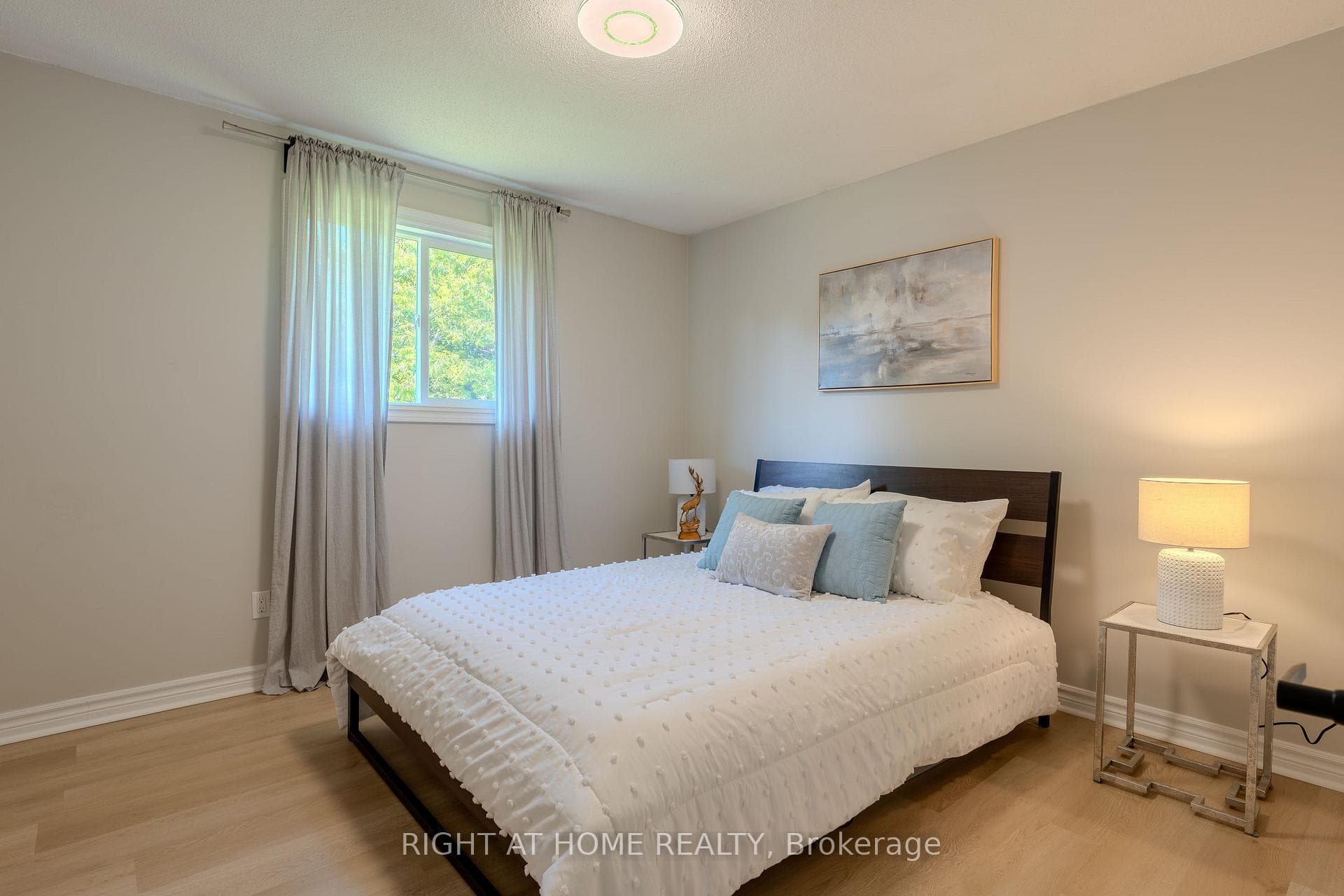 80 Chilton Drive photo 21