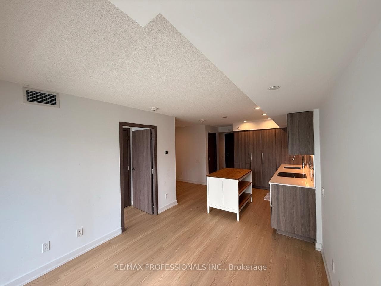 19 Bathurst Street Unit 1708 photo 13
