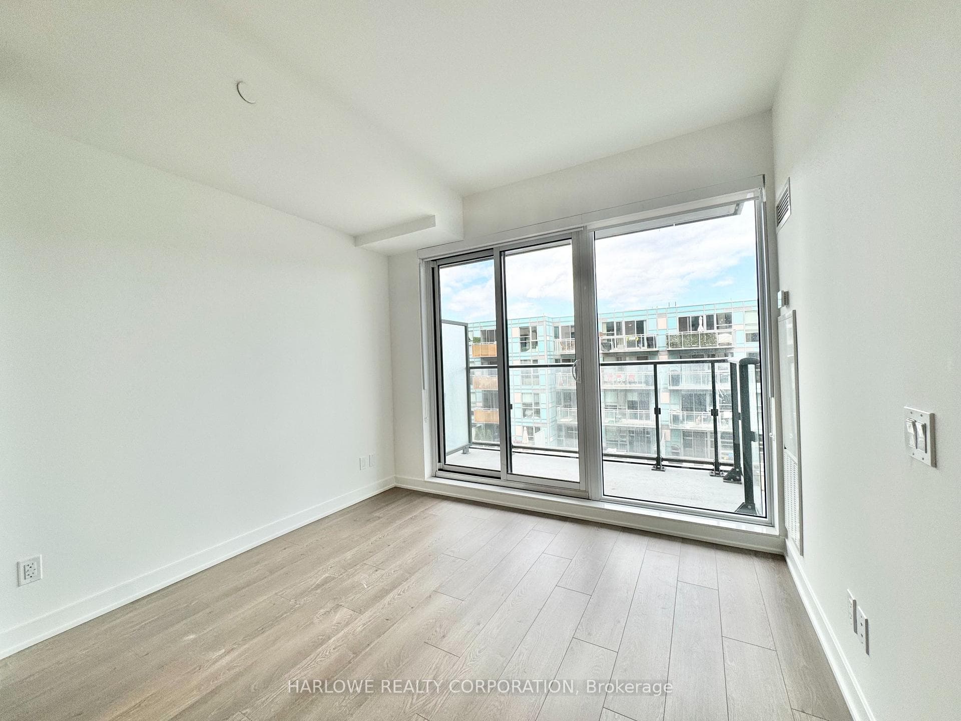 543 Richmond Street Unit 903 photo 5