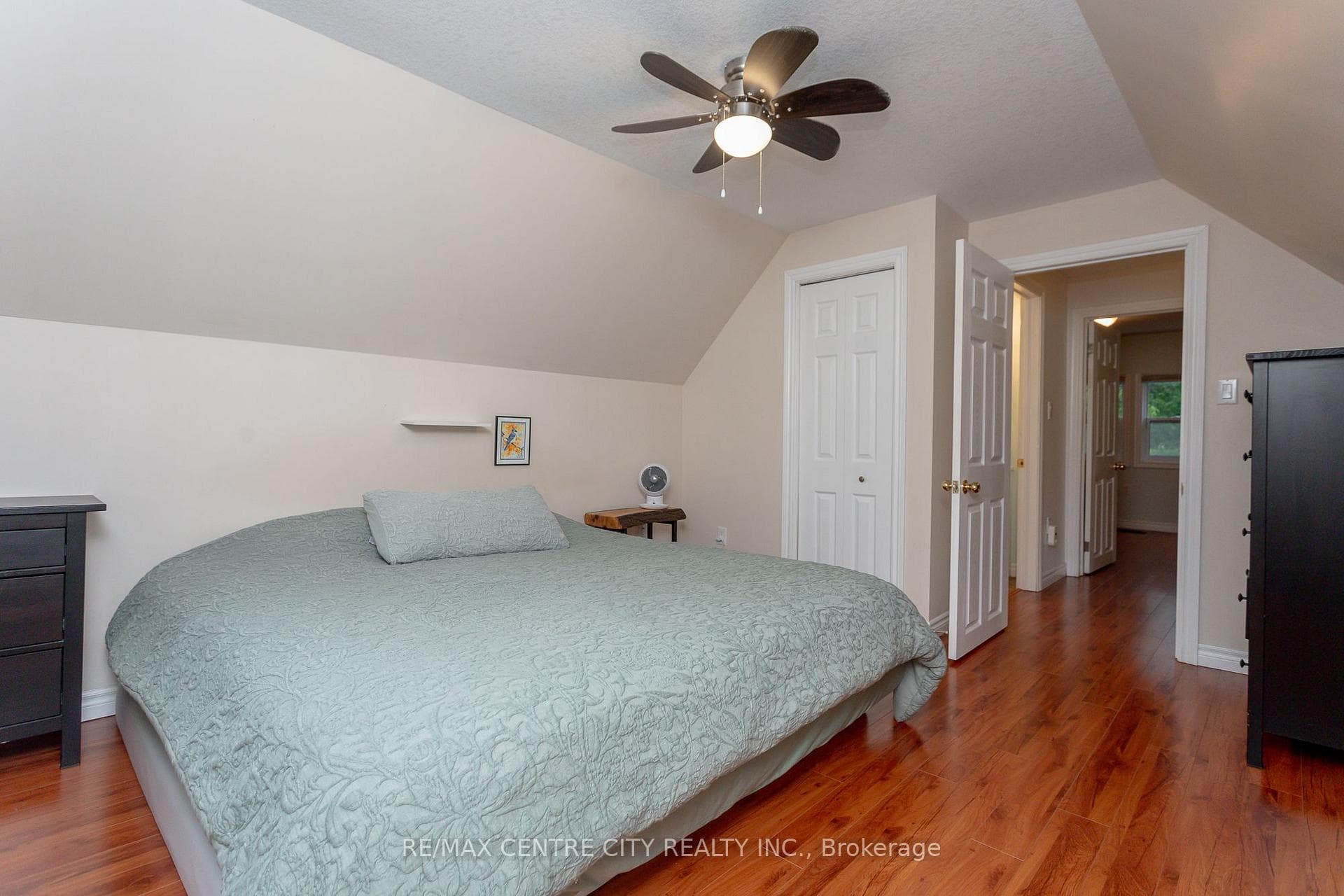 143 Forest Avenue photo 21
