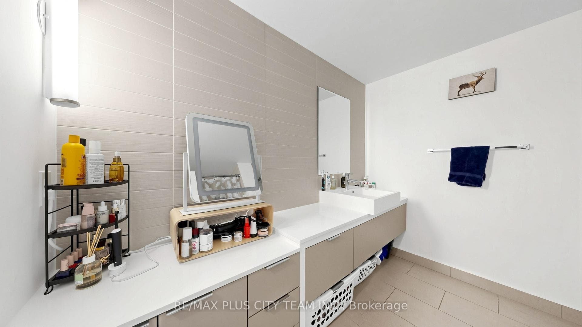 5 Hanna Avenue Unit 434 photo 17