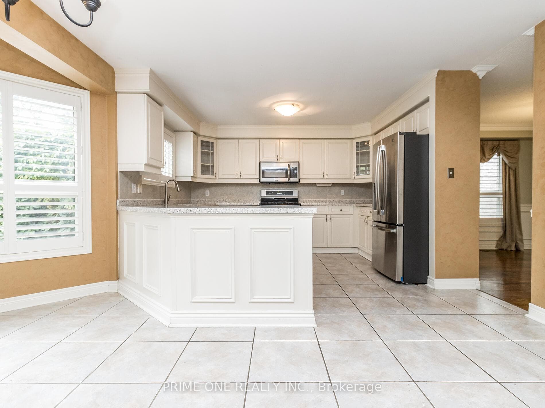 5462 Quartermain Crescent photo 19