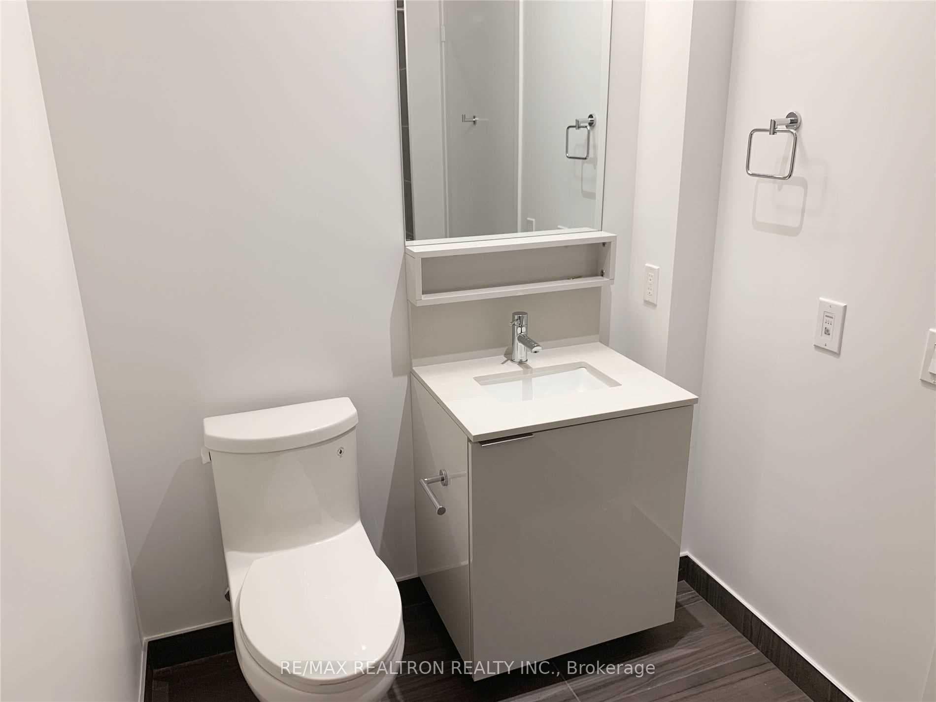 898 Portage Parkway Unit 706 photo 11