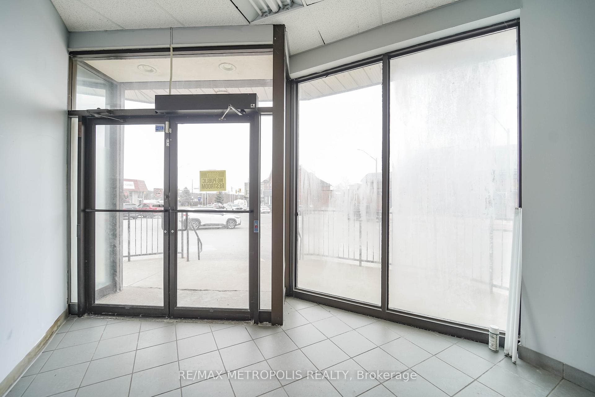 21 Essa Road Unit 1 photo 5
