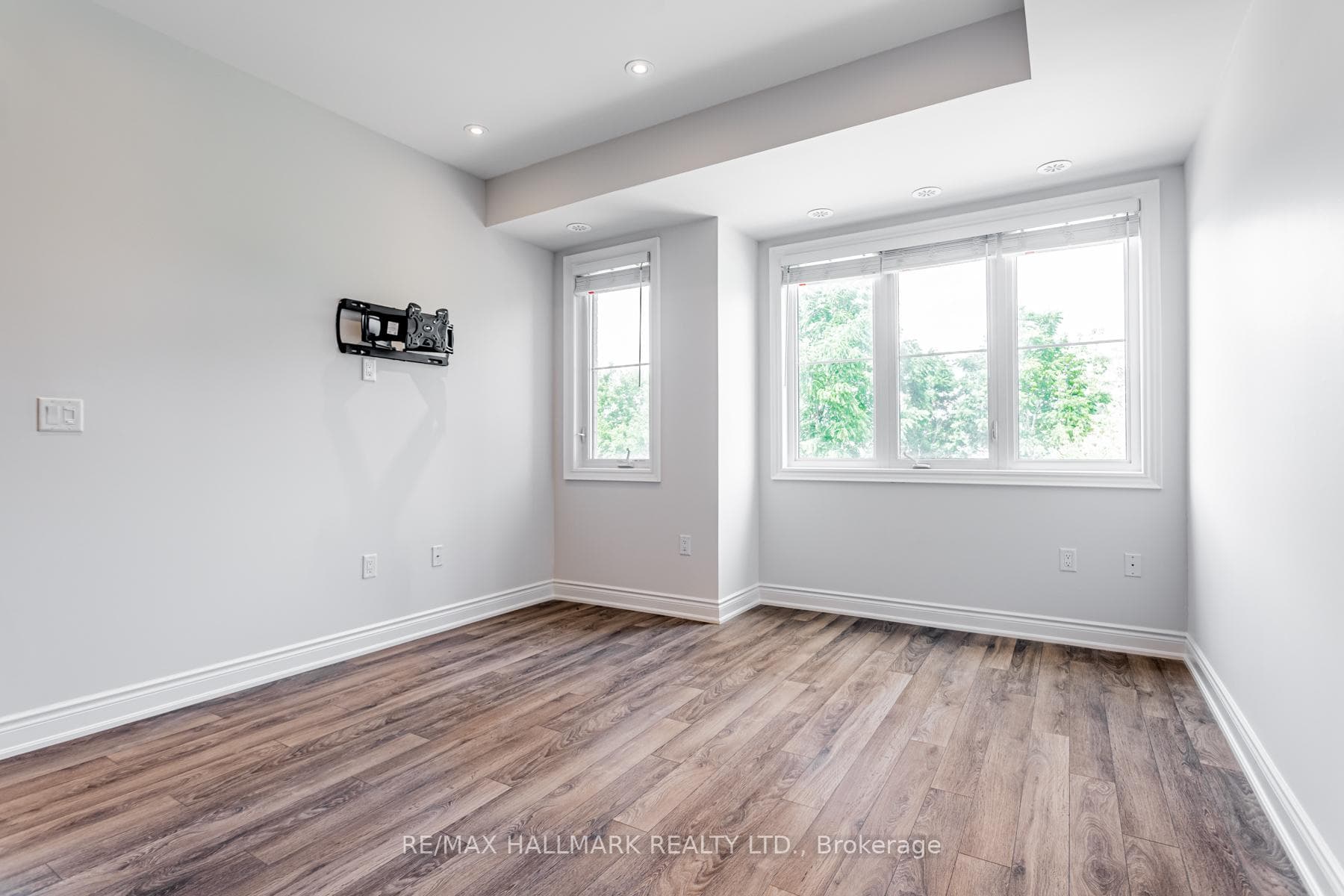 380 Hopewell Avenue Unit 224 photo 6