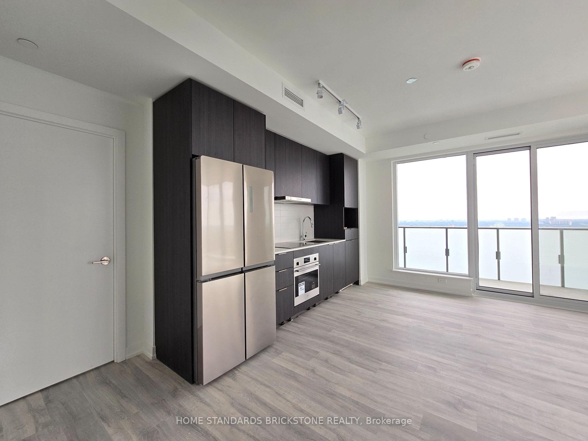 8 Olympic Garden Drive Unit S3303 photo 3