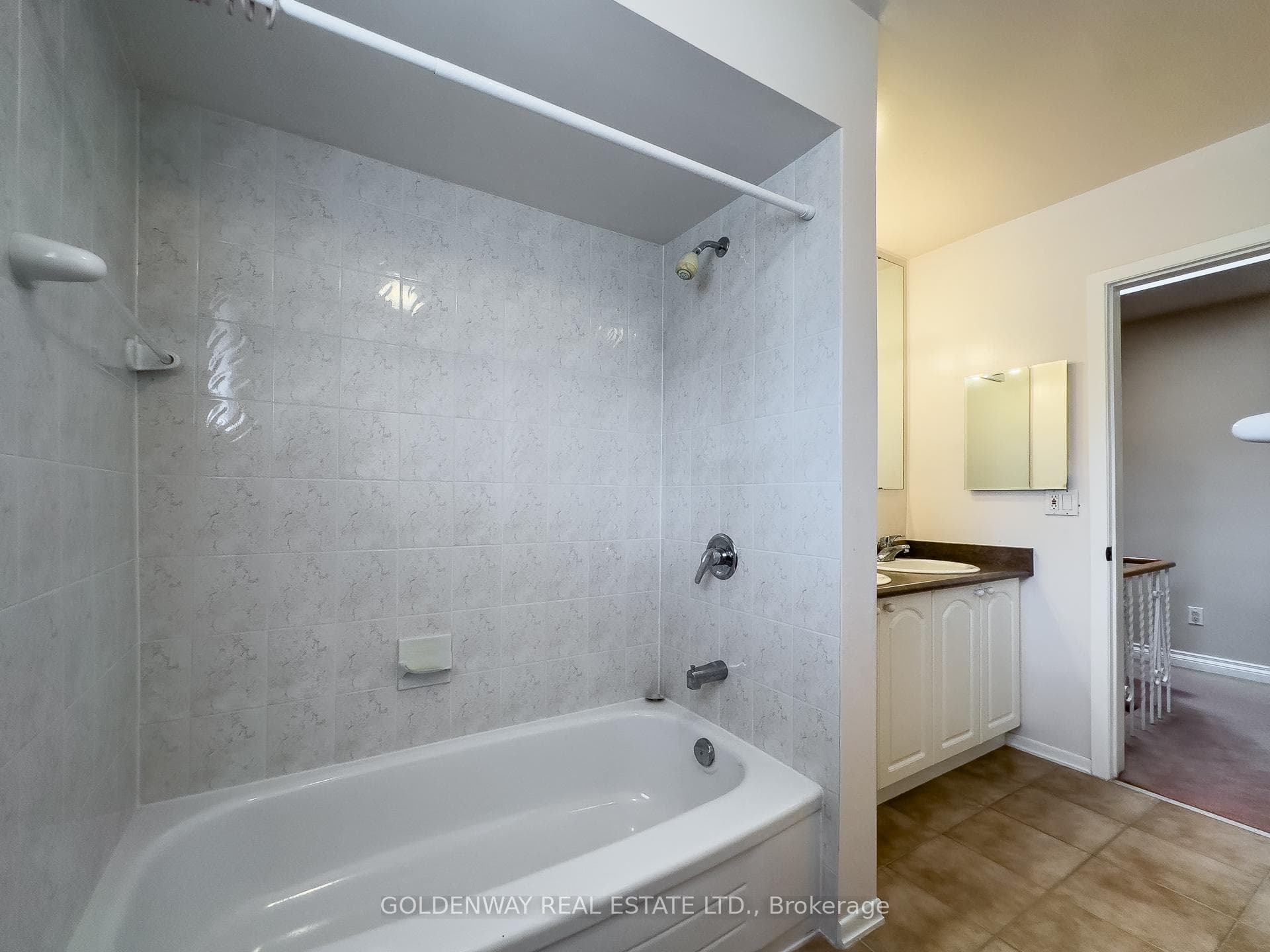 48 Apricot Street photo 20