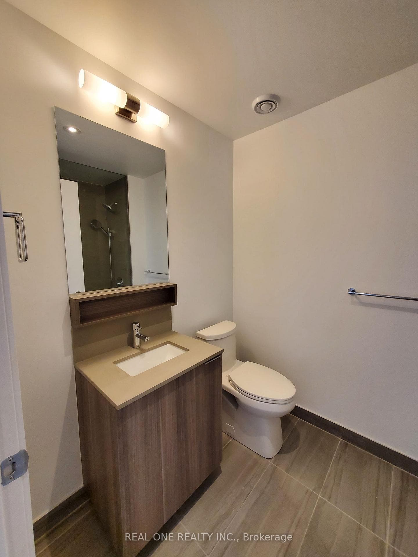 5 Buttermill Avenue Unit 4108 photo 8