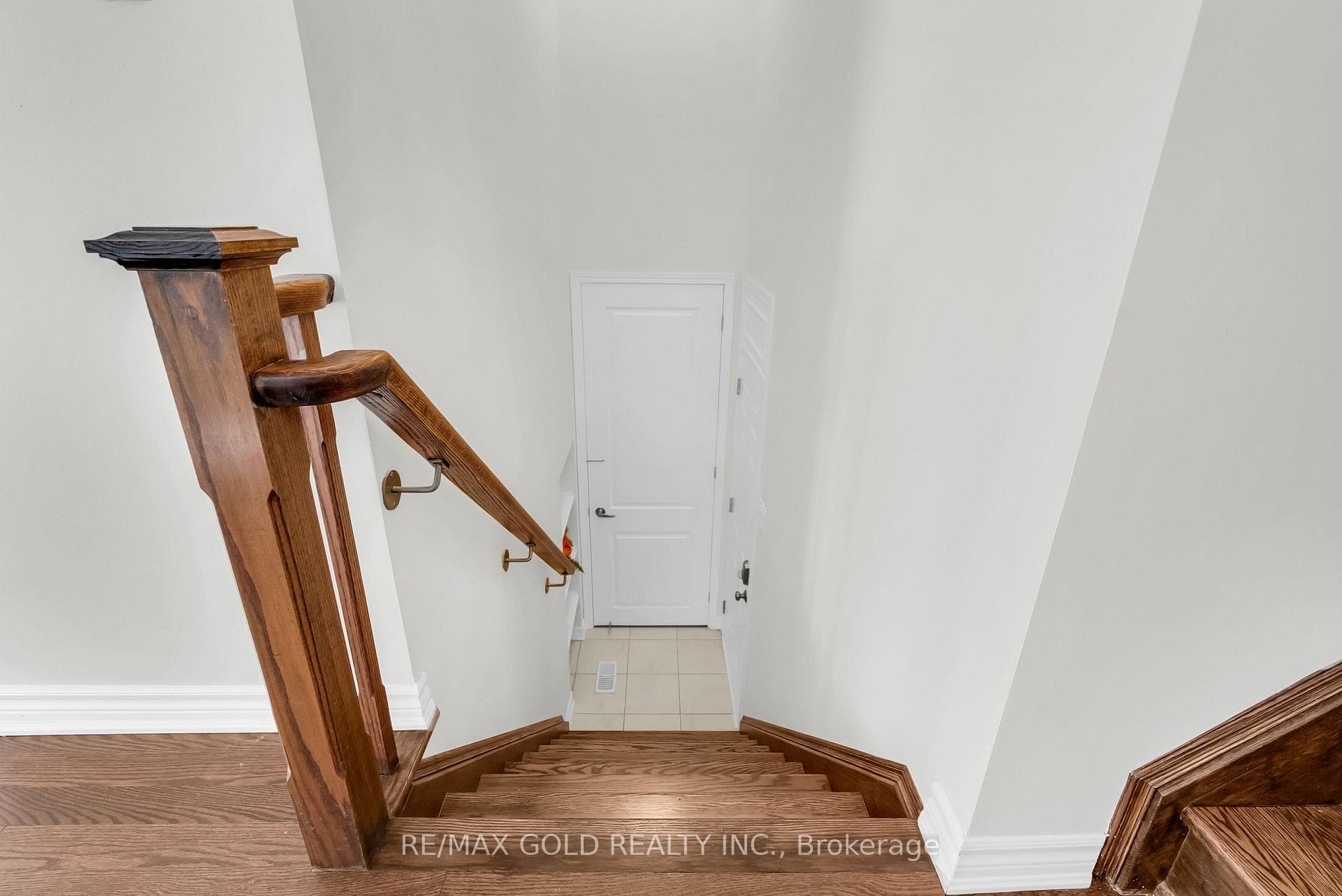 1547 Farmstead Drive photo 34