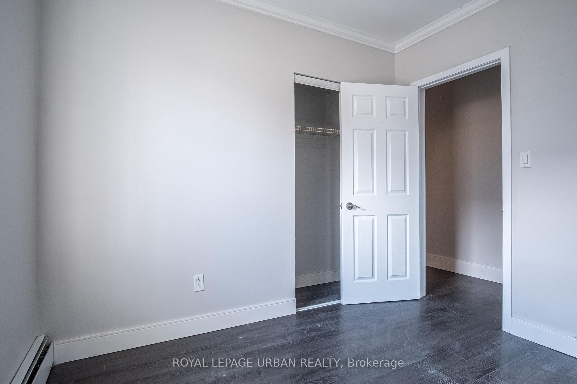 636 Danforth Avenue Unit 2 photo 3