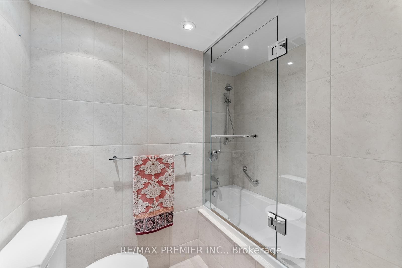 2045 Lake Shore Boulevard Unit 2103 photo 23