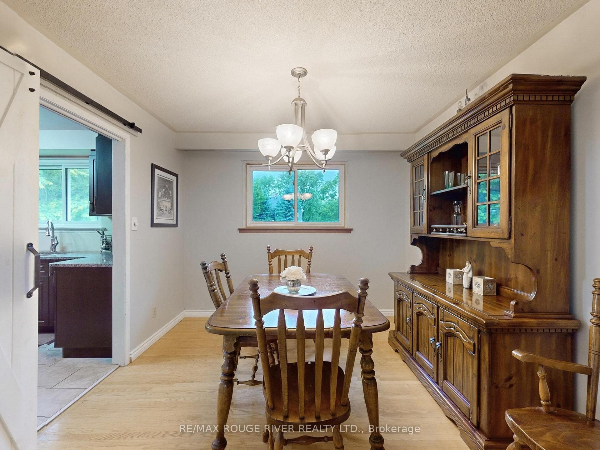 8 Harrison Drive photo 8