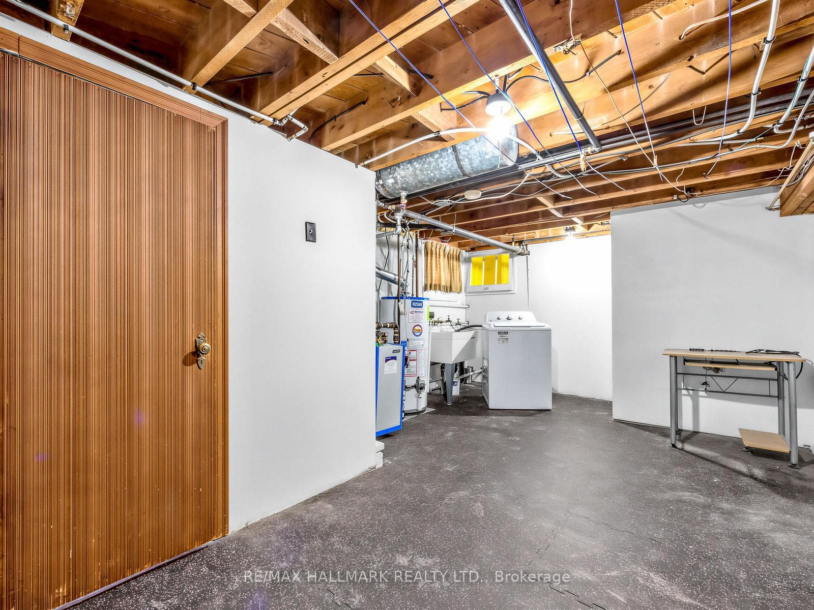18 Roblin Avenue photo 30