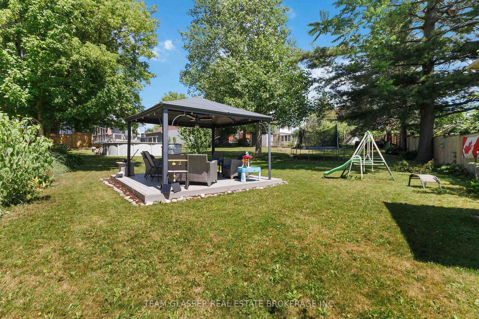 27 DENGATE Crescent photo 35