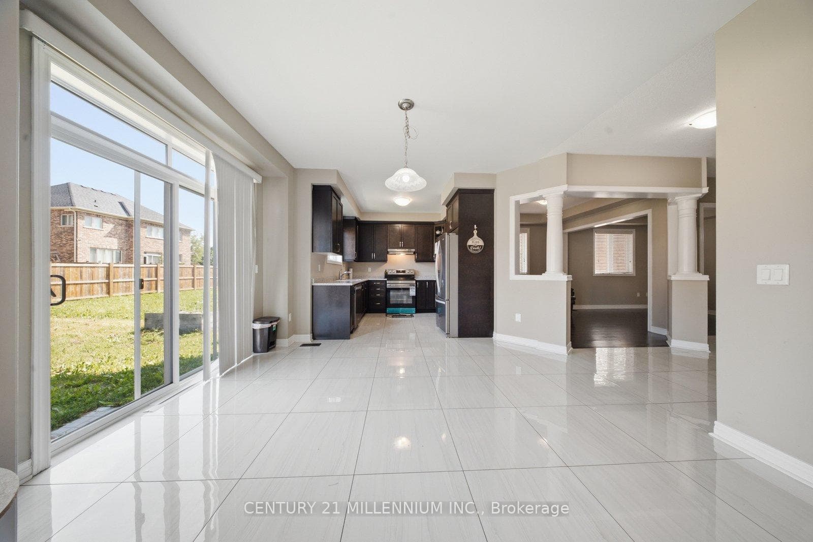 1153 Upper Thames Drive photo 13