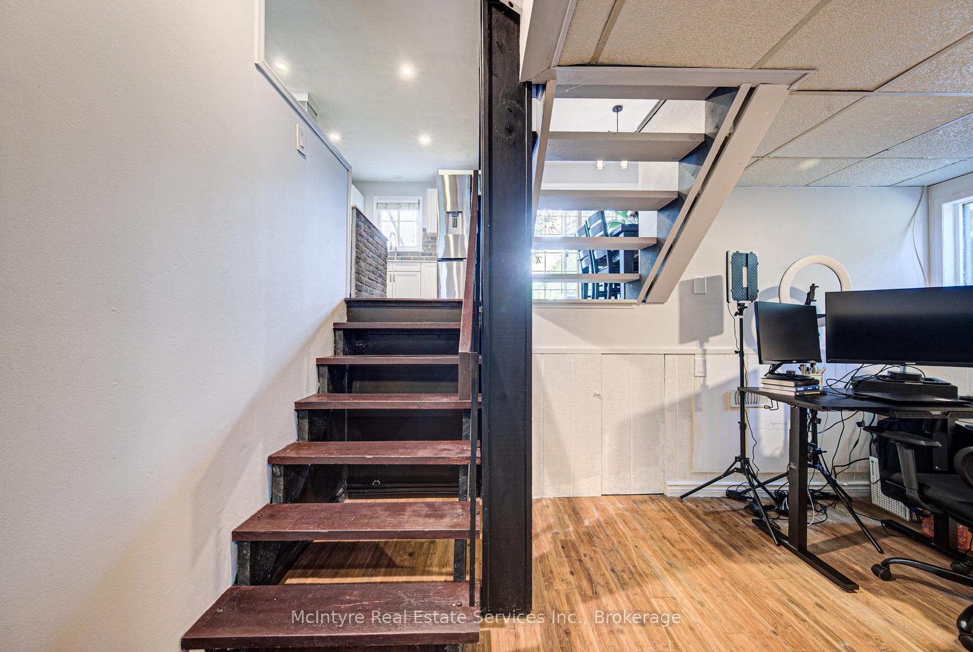 154 Grand Avenue photo 22