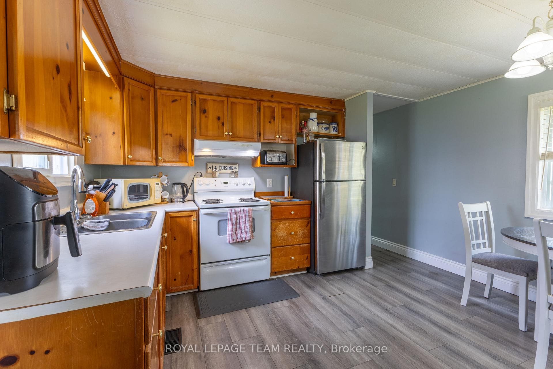 40 Timothy Drive photo 10