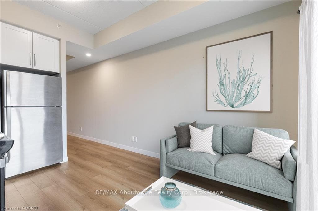15 QUEEN Street Unit 2204 photo 6