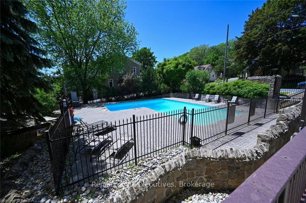 109 KING Street Unit 606 photo 28