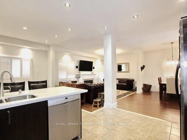 9 Maddybeth Crescent photo 7