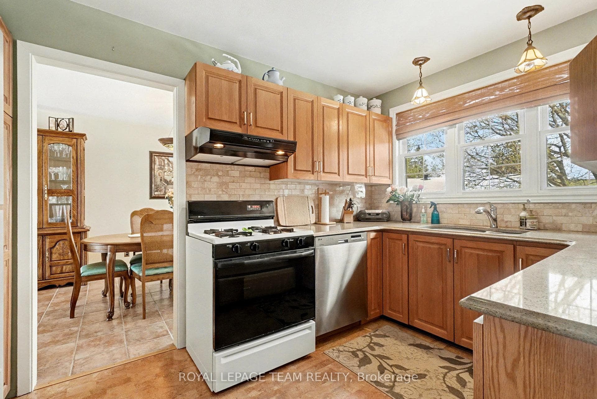 30 Juniper Court photo 10