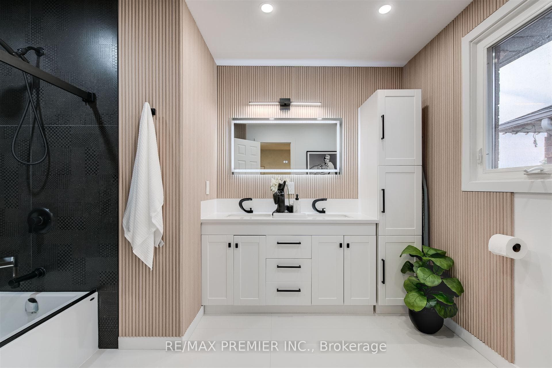 53 Belair Way photo 24