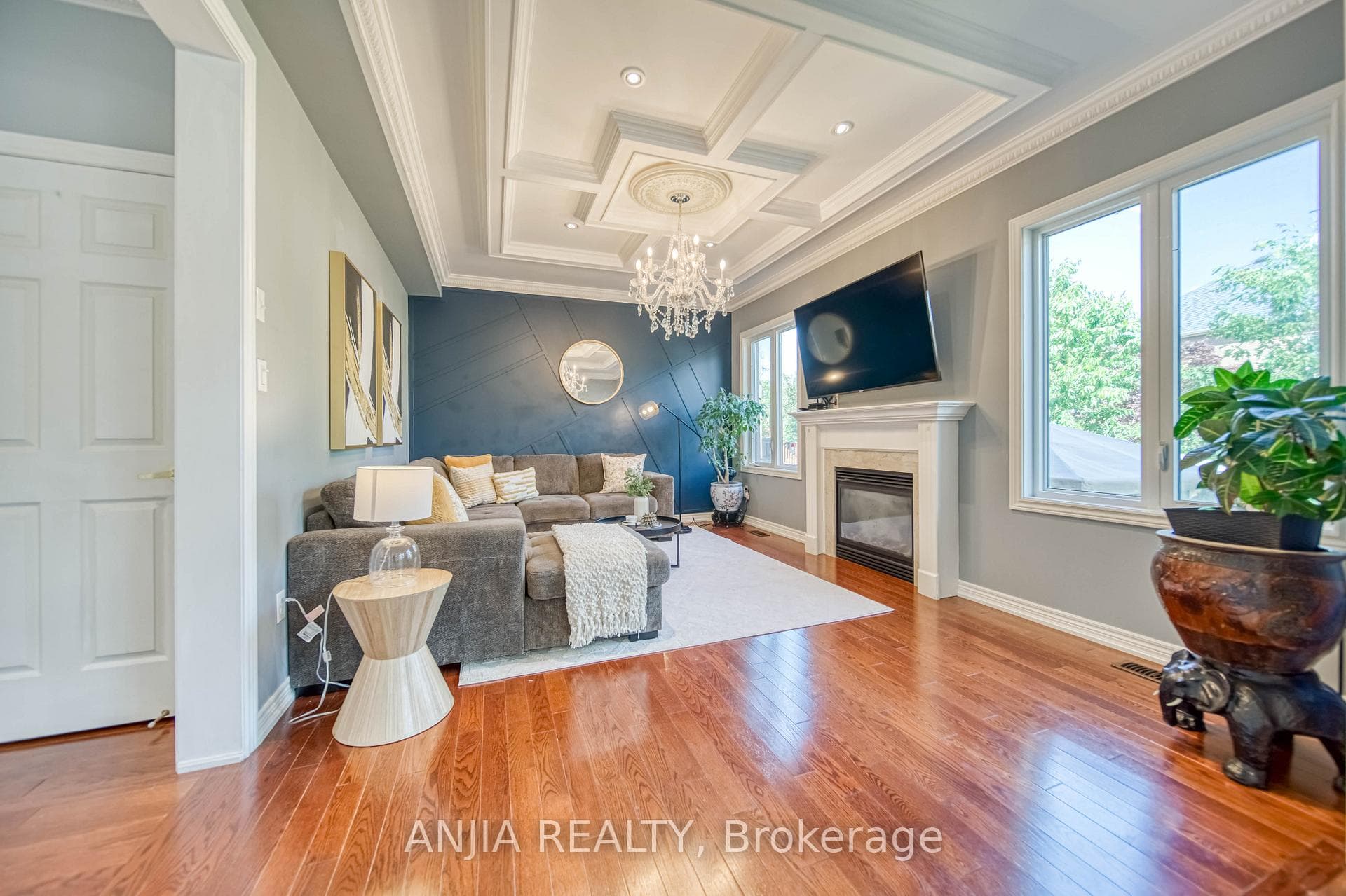 329 Richard Underhill Avenue photo 14