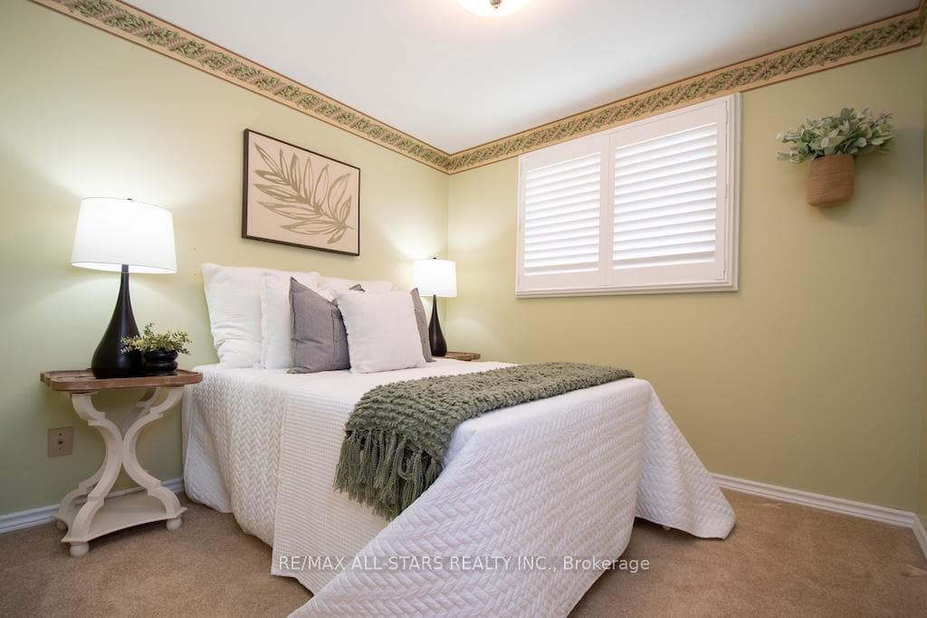 787 Arden Court photo 25