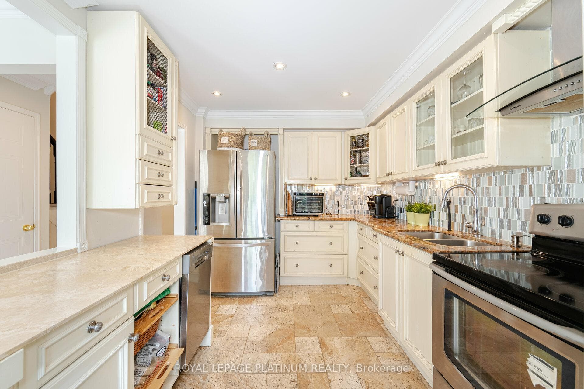 28 Wickstead Court Unit 14 photo 11