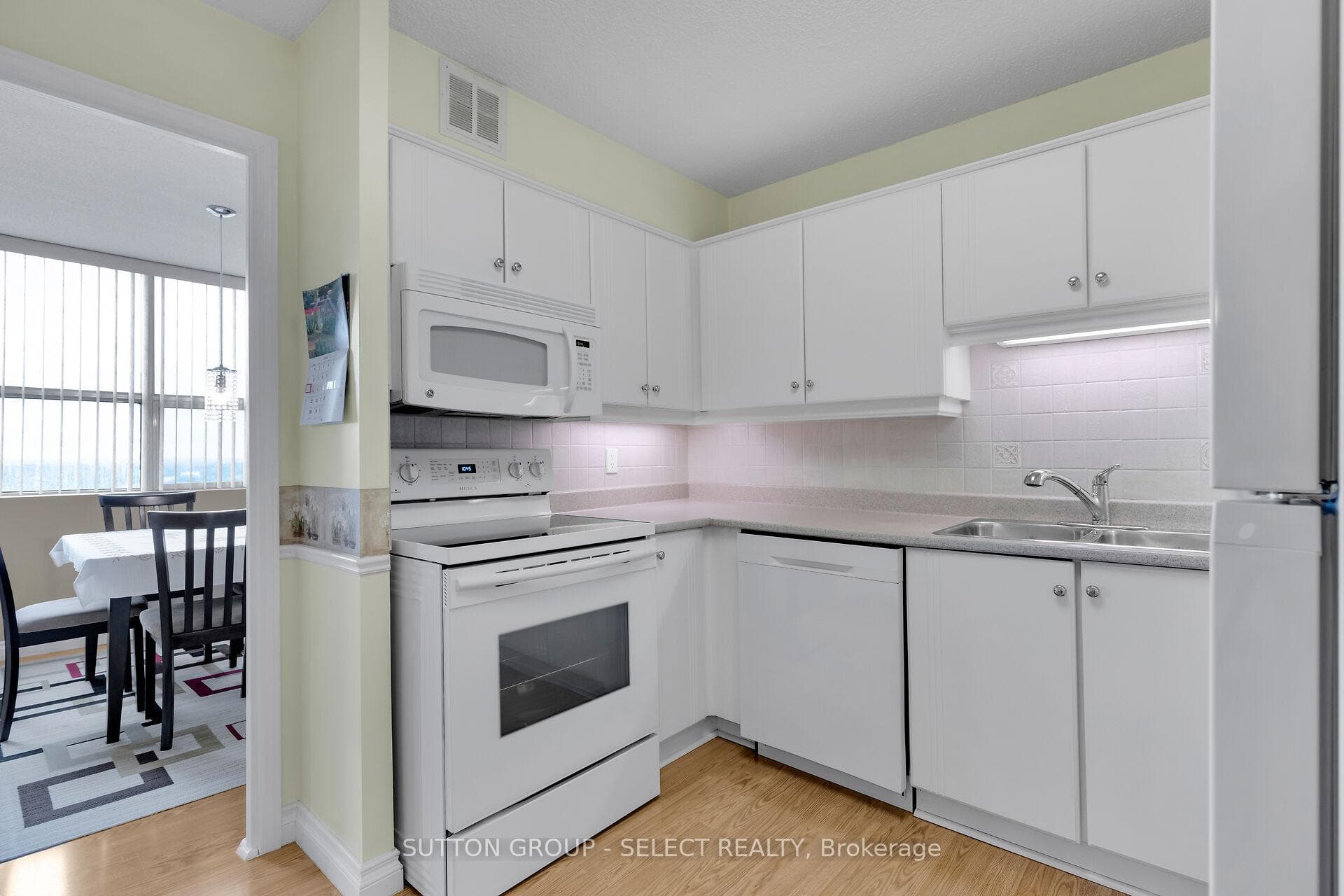 380 King Street Unit 1701 photo 19
