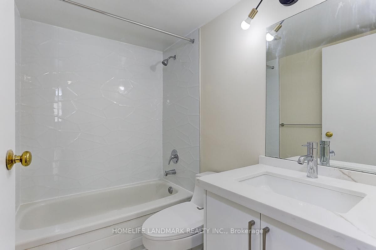 5765 Yonge Street Unit 605 photo 21