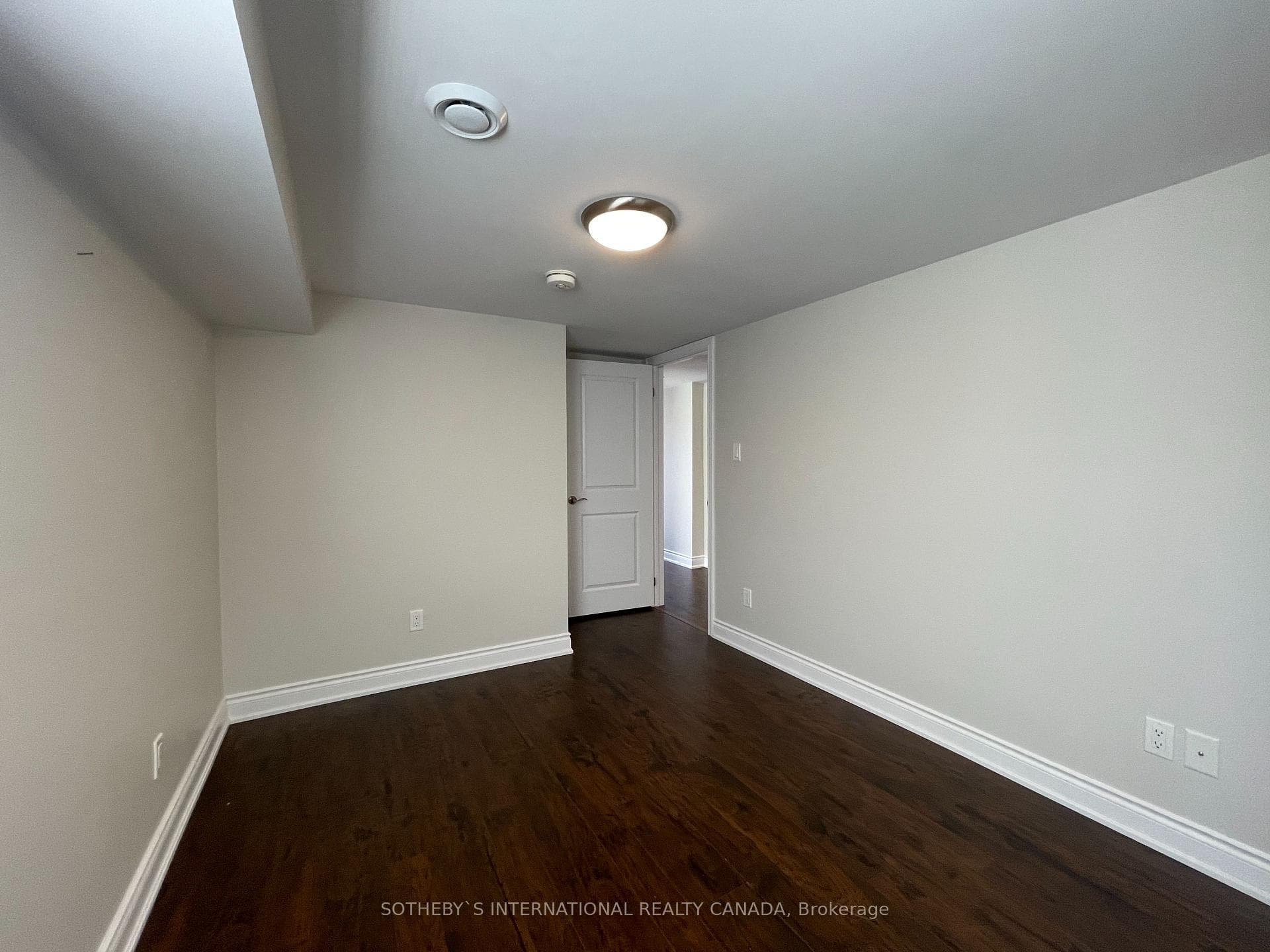 305 Waverly Street Unit Lower photo 11