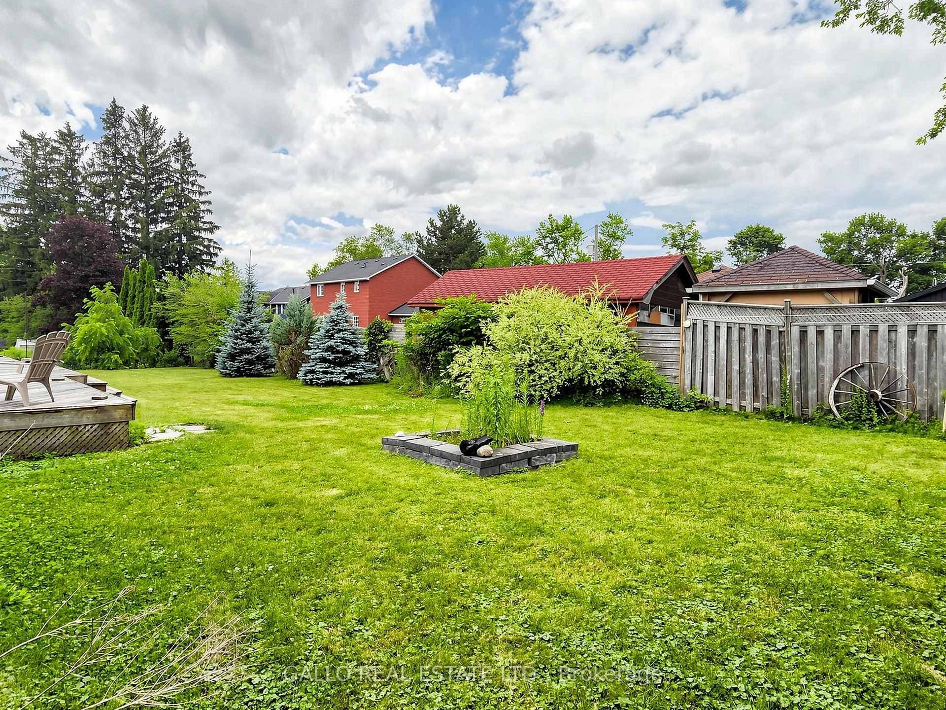 32 Elmvale Boulevard photo 27