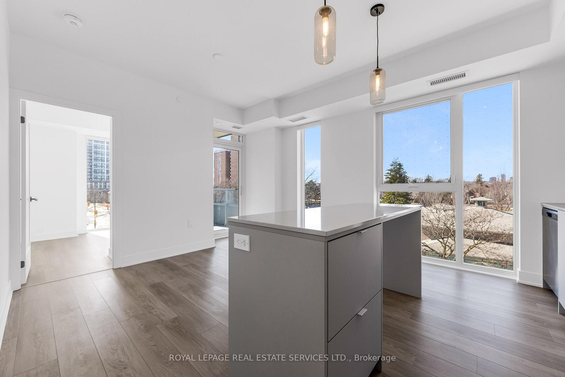 2088 James Street Unit 312 photo 9