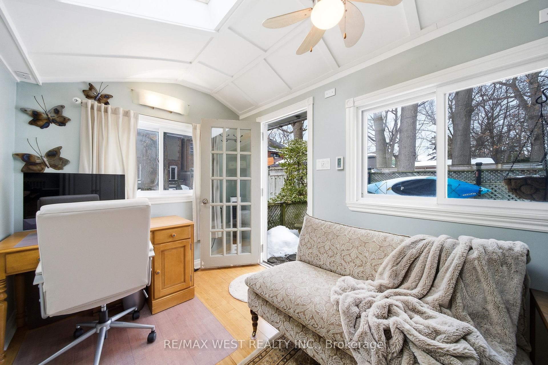 299 Armadale Avenue photo 27