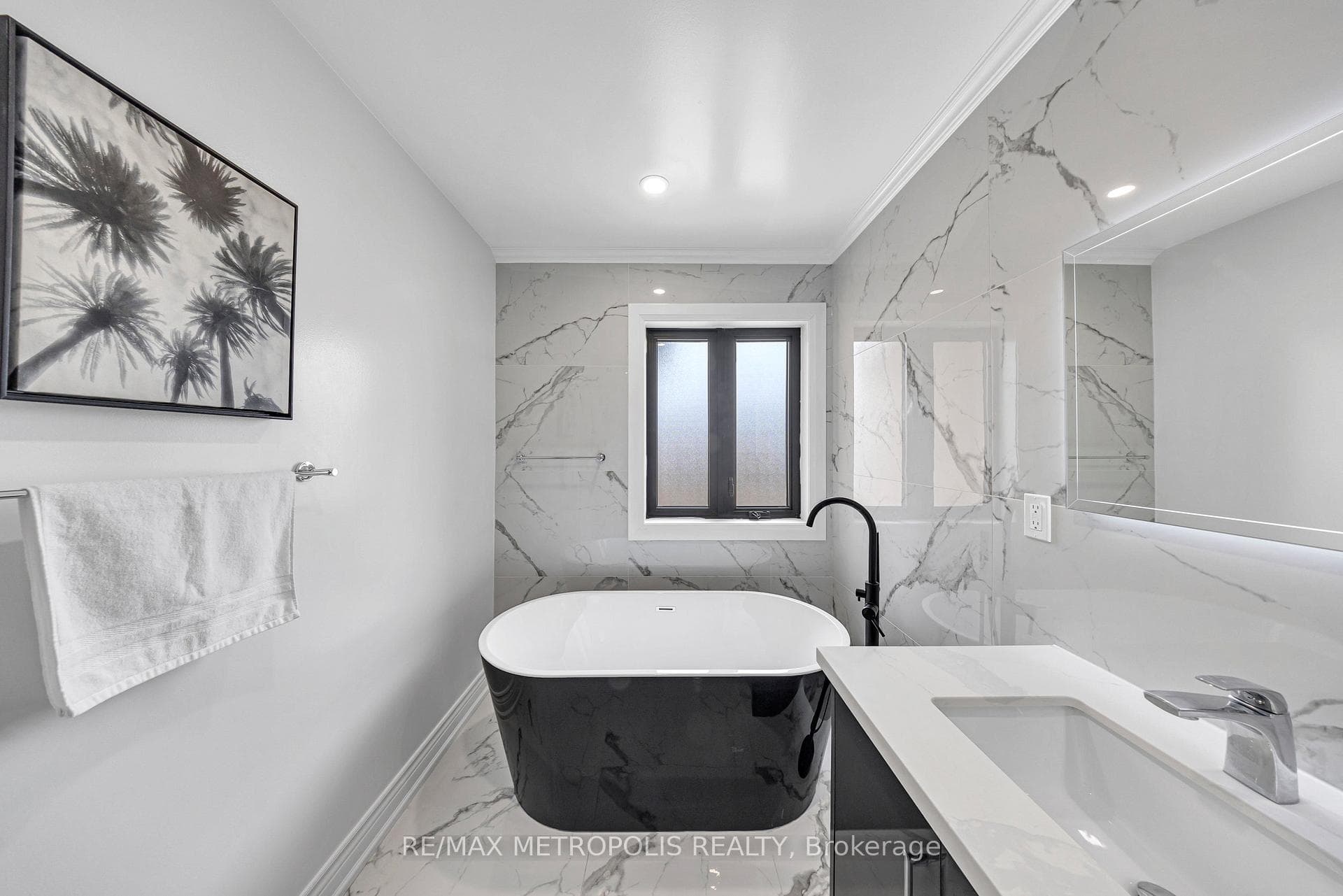 10 Snowcreek Street photo 31