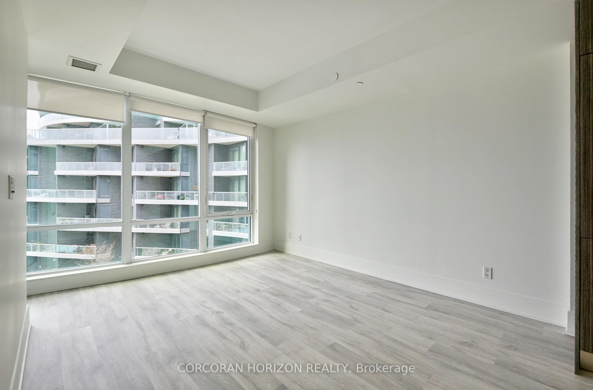 1 Edgewater Drive Unit 511 photo 6