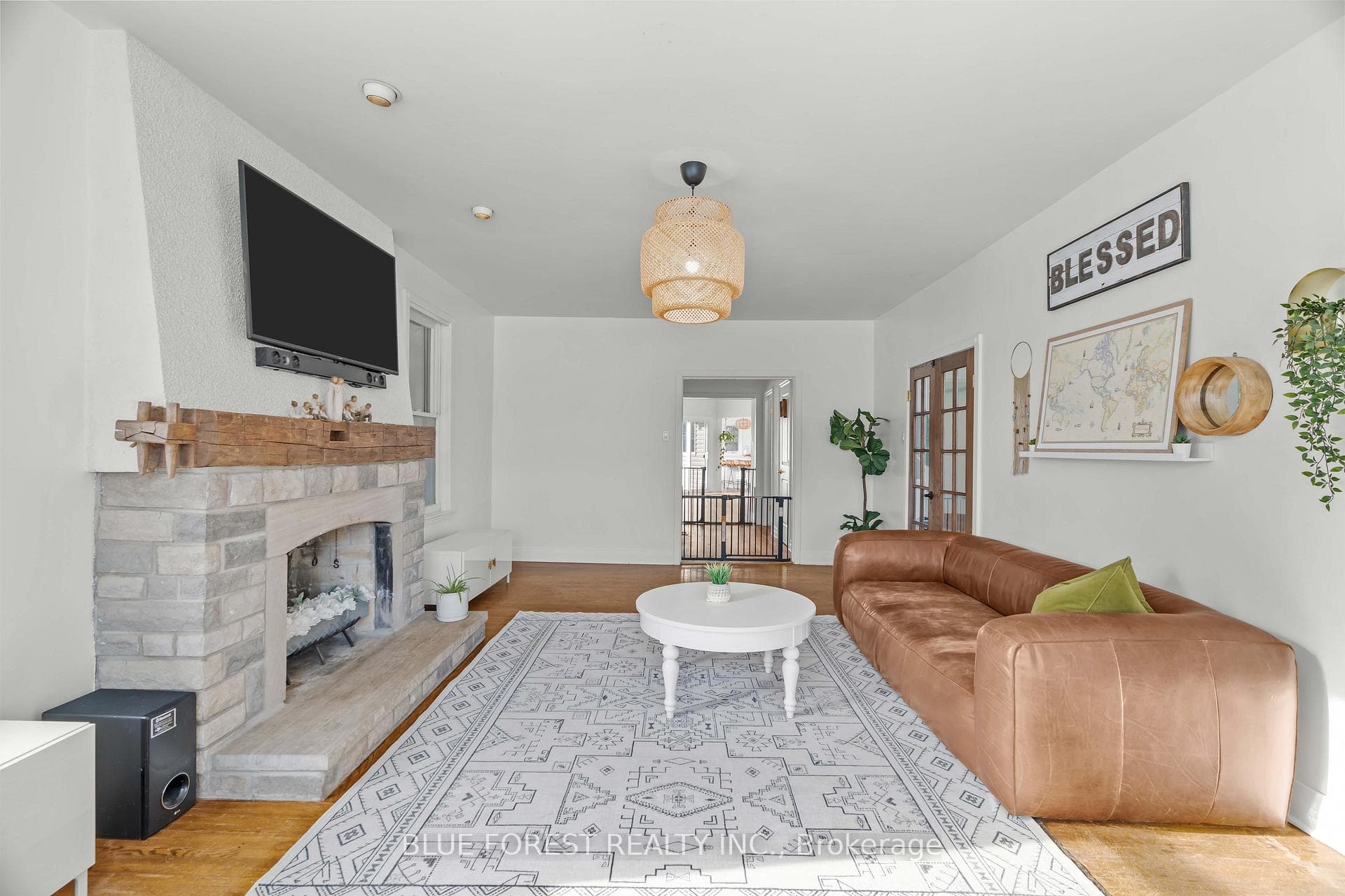 521 Upper Queen Street photo 11
