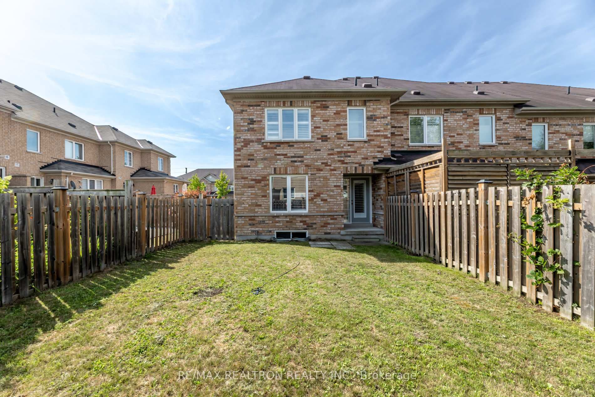 18 Summerside Avenue photo 34