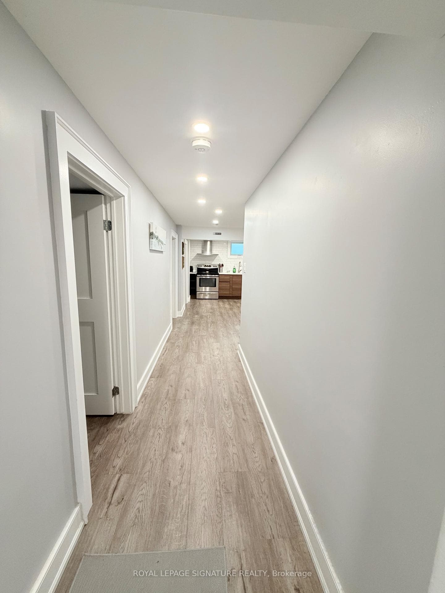 104 Great Oak Drive photo 32