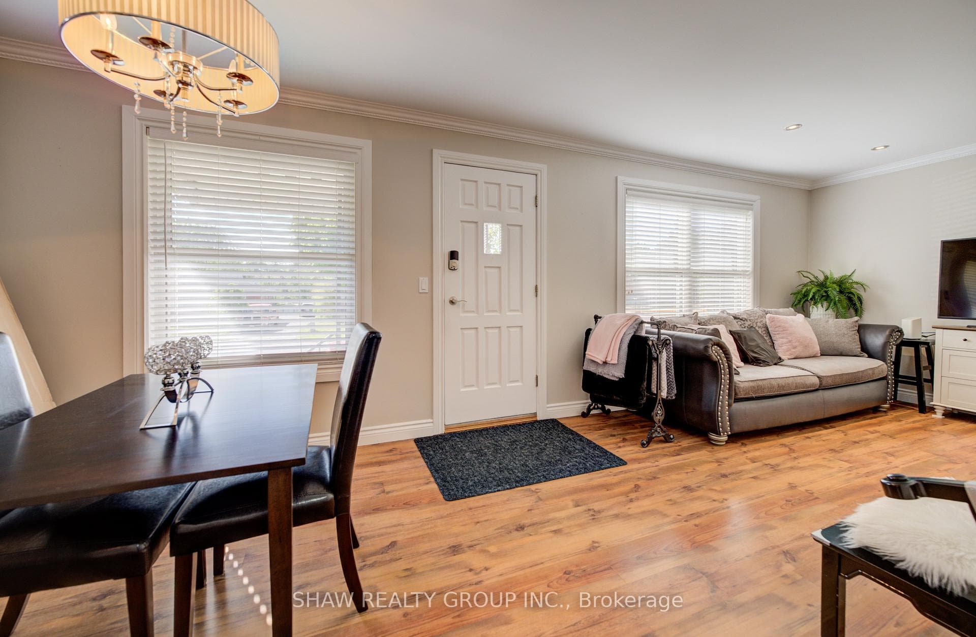157 Fifth Avenue photo 4
