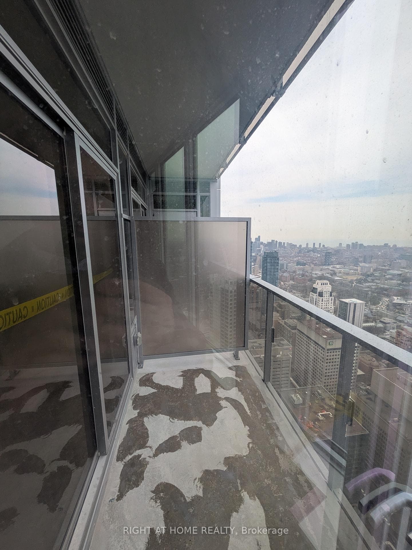 11 Yorkville Avenue Unit 5601 photo 3