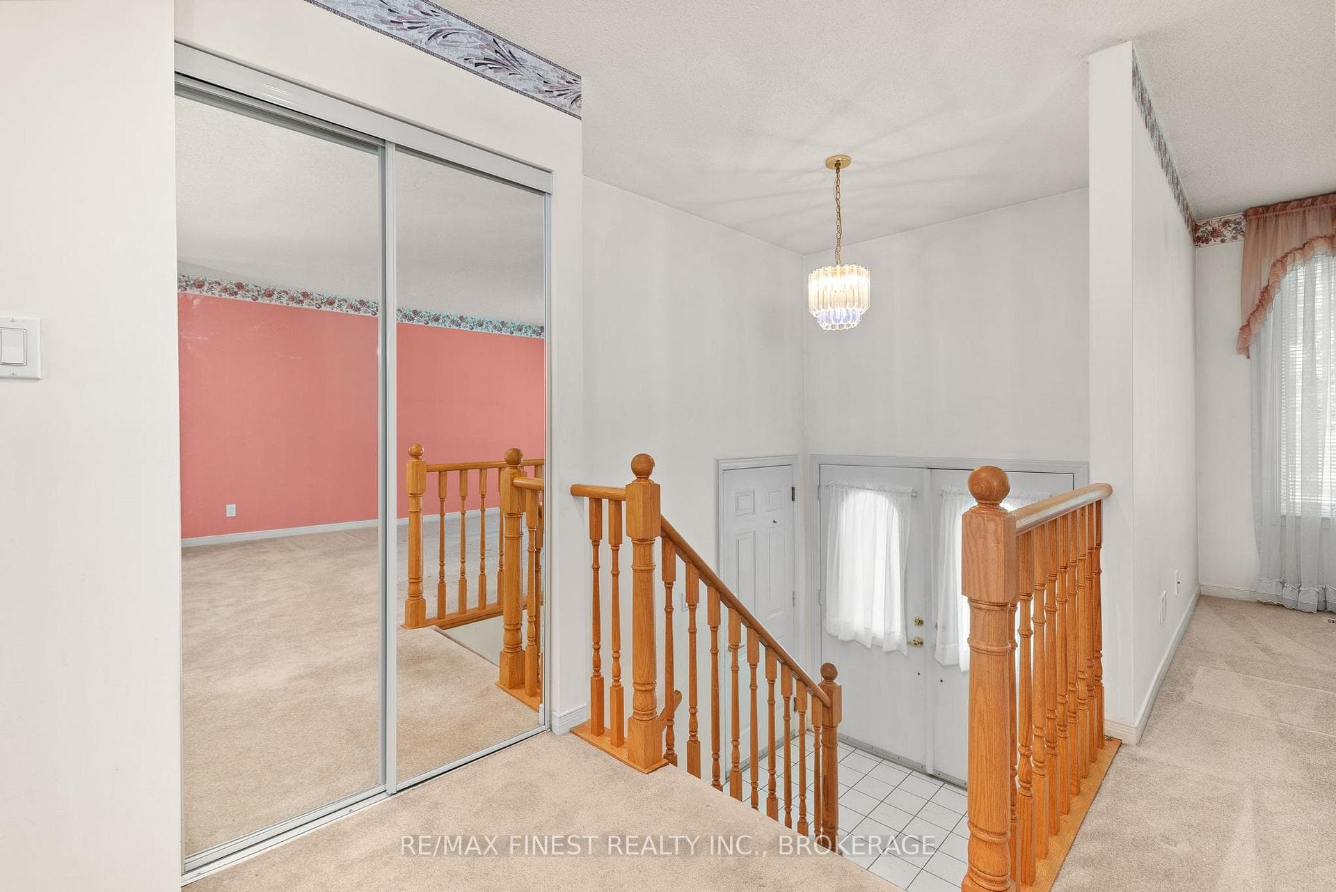 9 FORCHUK Crescent photo 6