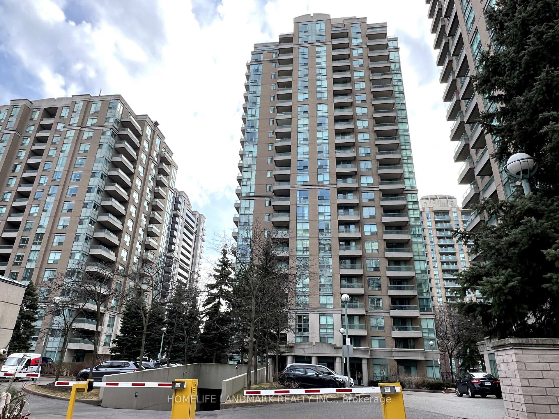 3 Pemberton Avenue Unit 1205 photo 3
